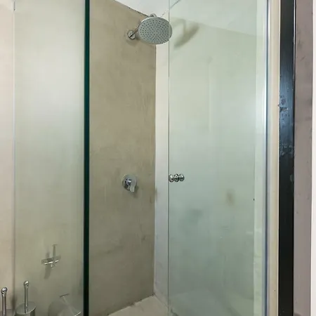Apartment Oasis *